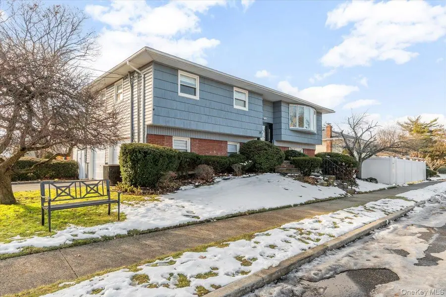 219 Pearsall Place, Woodmere, NY 11598 - Image #2