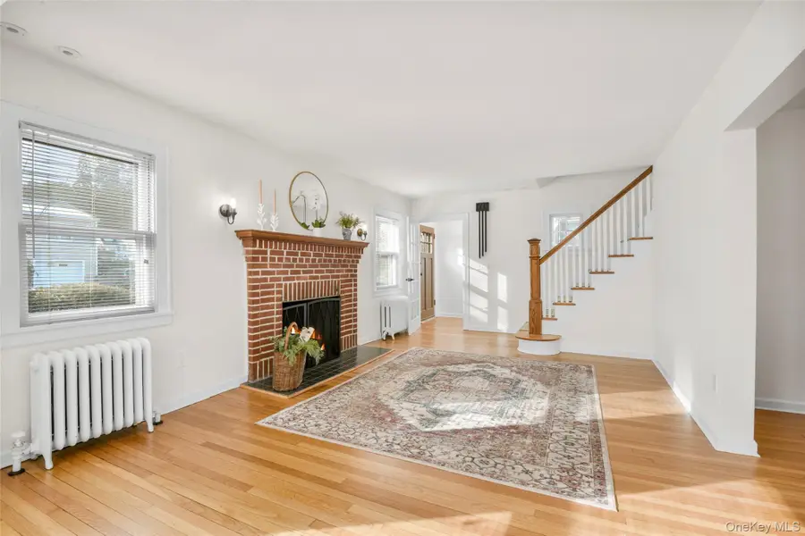 323 Wagner Avenue, Mamaroneck, NY 10543 - Image #2