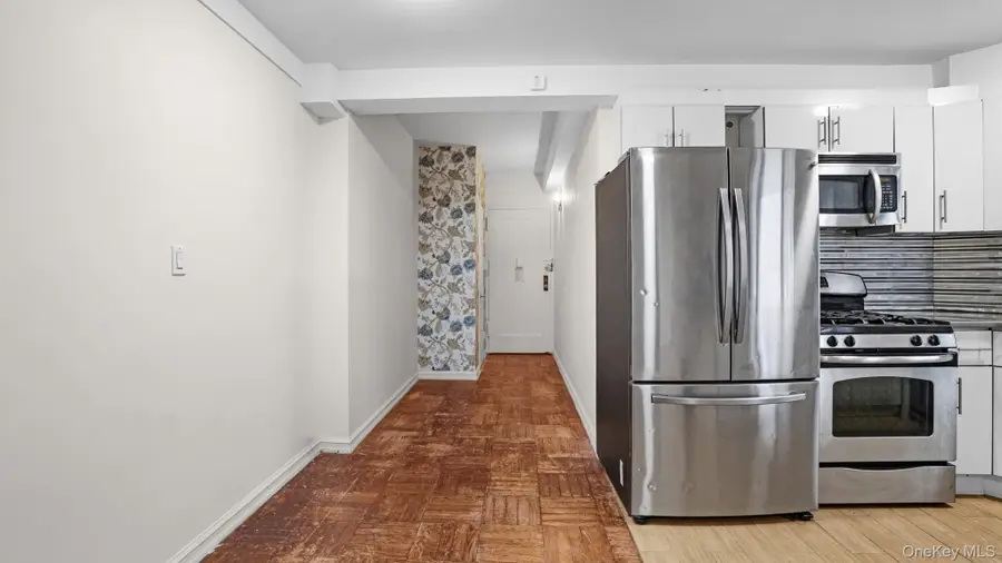 2220 E Tremont Avenue #7F, Bronx, NY 10462 - Image #3