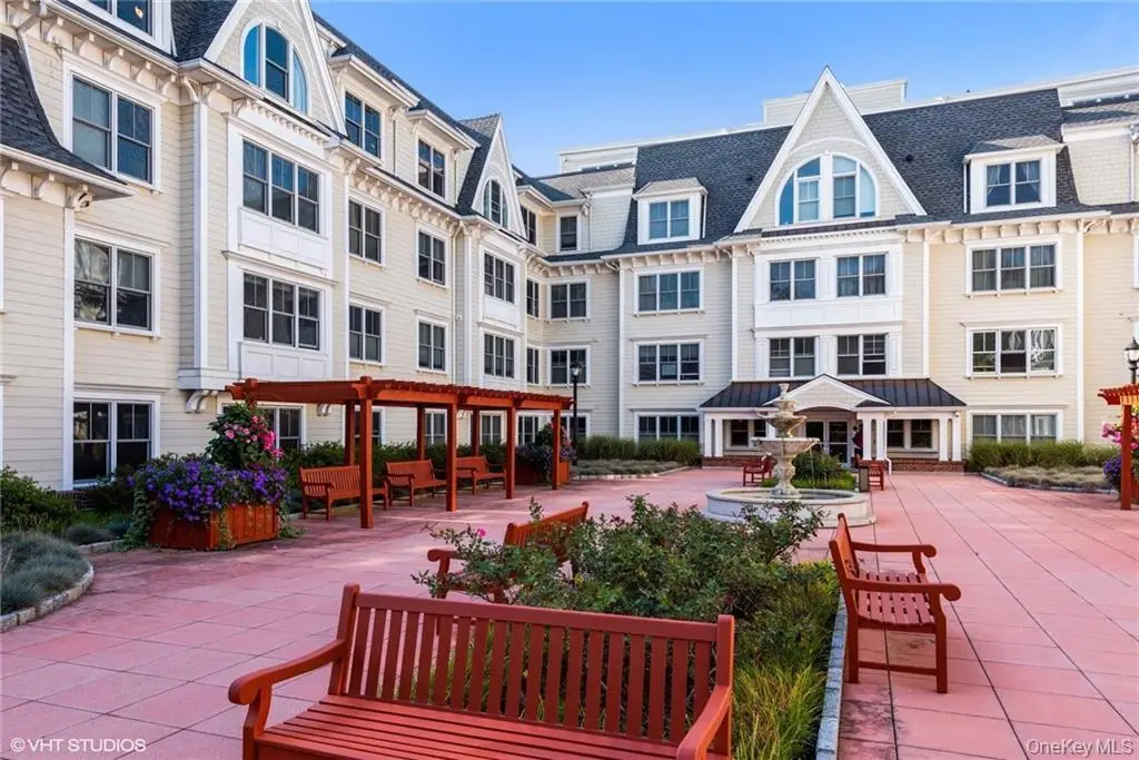 225 Stanley Avenue #305, Mamaroneck, NY 10543 - Image #1