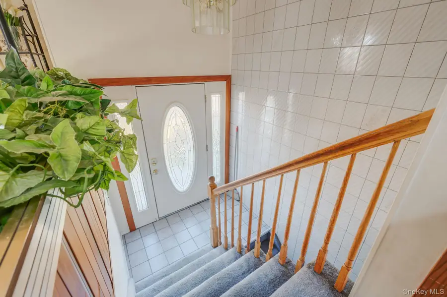 266 Kellum Street, West Babylon, NY 11704 - Image #3