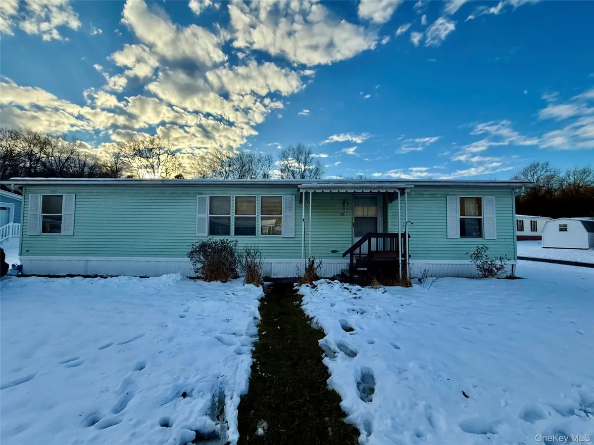 129 Brittany Terrace #129, Rock Tavern, NY 12575 - Image #1