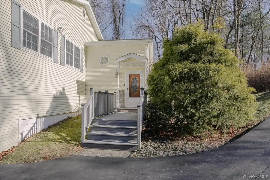 13 Edna Drive, Hyde Park, NY 12538 - Image #3