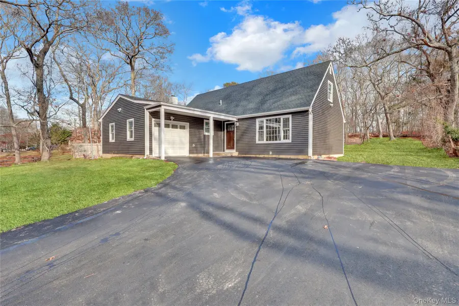 321 Smith Road, Shirley, NY 11967 - Image #3