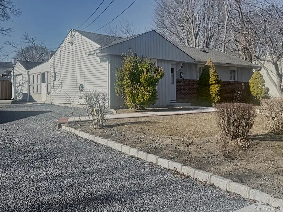 2804 Eagle Avenue, Medford, NY 11763 - Image #2