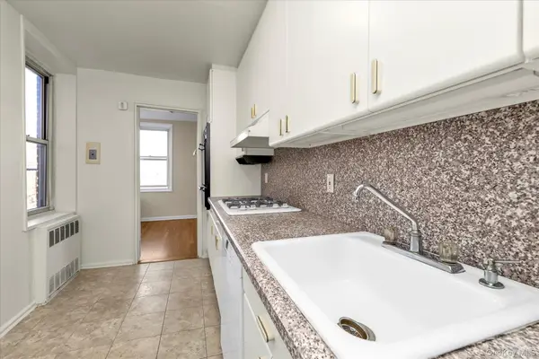 209-80 18 Avenue #6D, Bayside, NY 11360