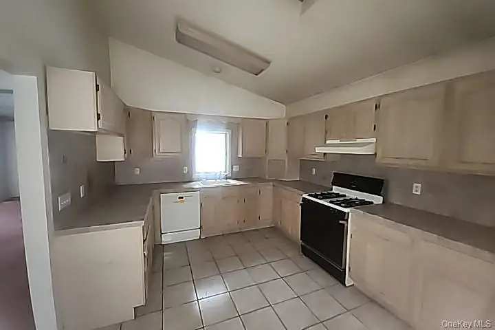 112 New Valley Road, New City, NY 10956 - Image #2