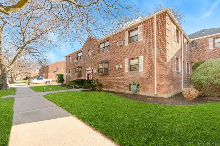 86-40 155th #1R, Howard Beach, NY 11414 - Image #2