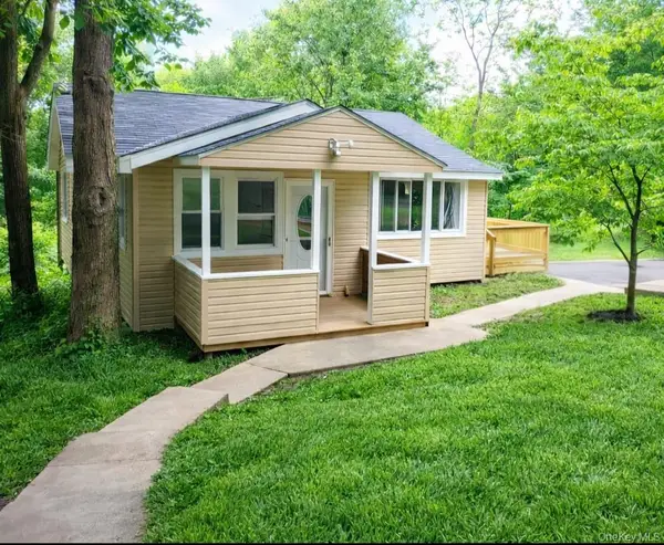 2 Crestwood Trail, Monroe, NY 10950