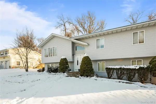 20 Mountainview Avenue, Airmont, NY 10901