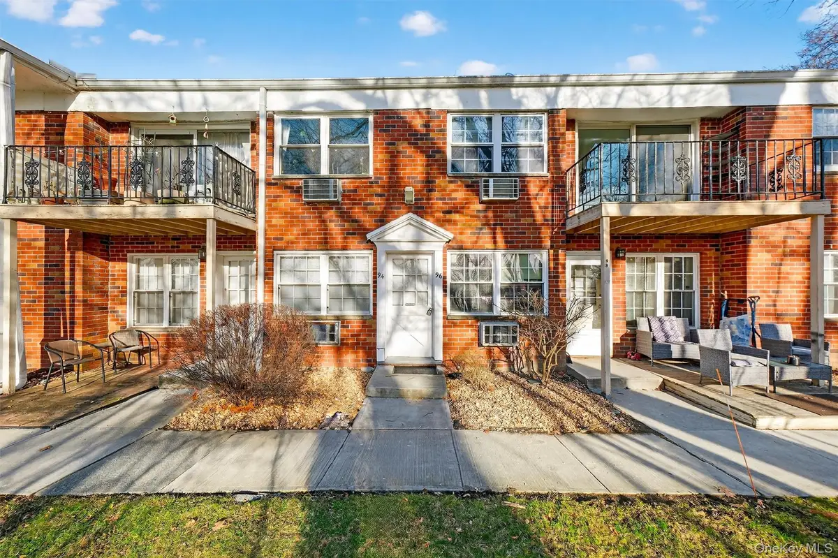 4 Colonial Road #96, Beacon, NY 12508 - Image #1
