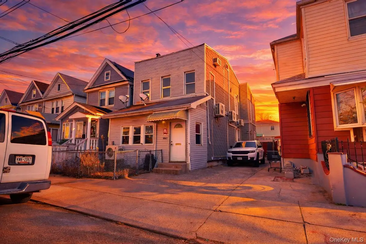 9561 115th Street, South Richmond Hill, NY 11419 - Image #1