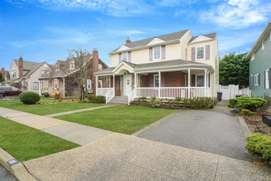 221 Thelma Avenue, Merrick, NY 11566 - Image #3