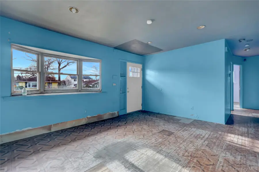 221 State Avenue, Wyandanch, NY 11798 - Image #2