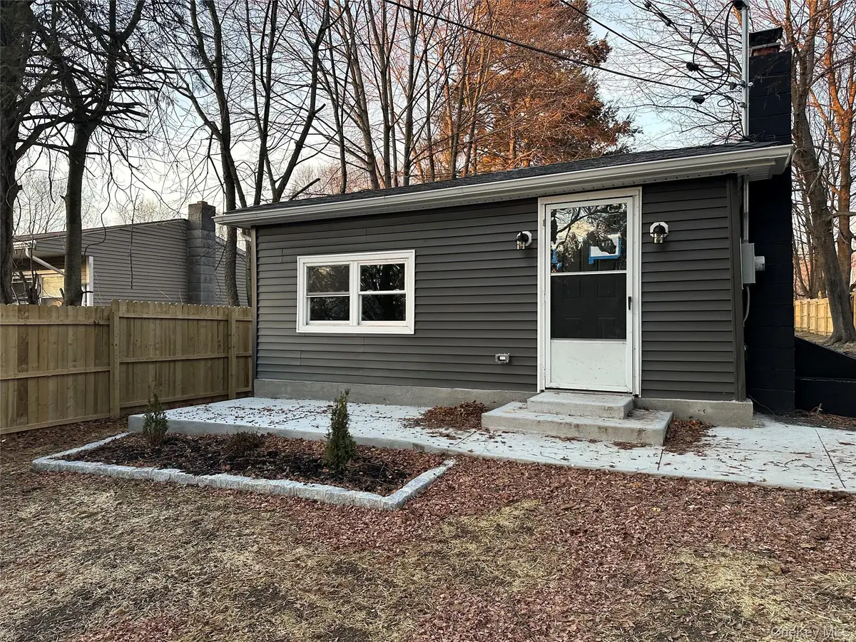 103 Sunrise Trail, Wallkill, NY 12589 - Image #1