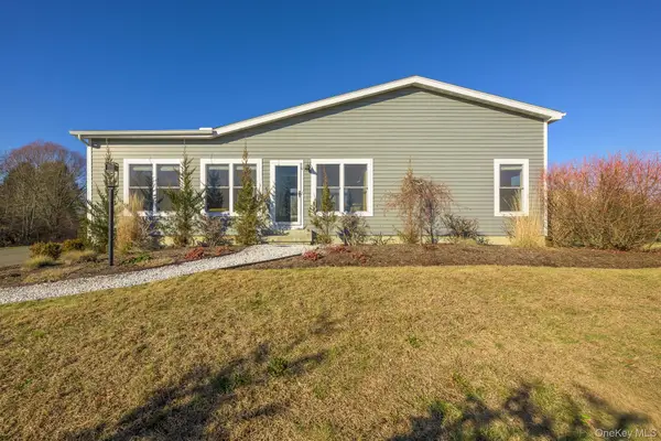 16 Lucas Lane, Hudson, NY 12534