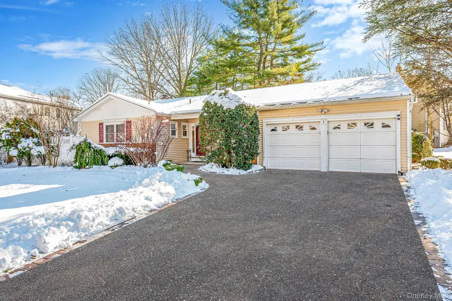 2 Greenpine Court, Dix Hills, NY 11746 - Image #2