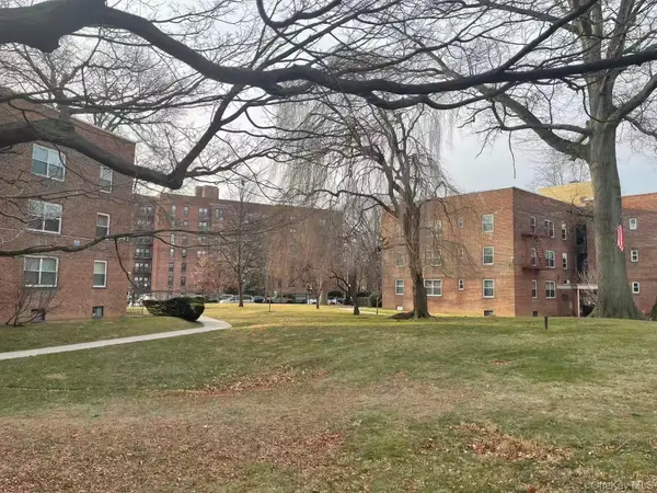 147-37 38th Avenue #C64, Flushing, NY 11354