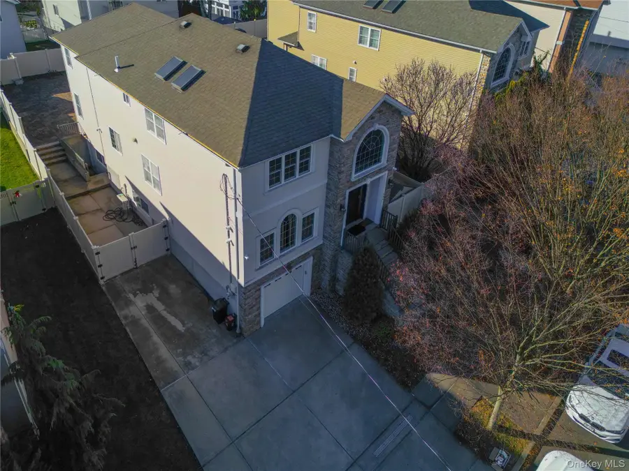 104 Highland Road, Staten Island, NY 10308 - Image #2