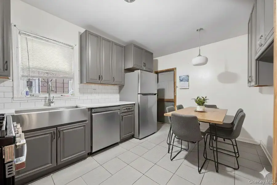 4450 Hill Avenue, Bronx, NY 10466 - Image #3