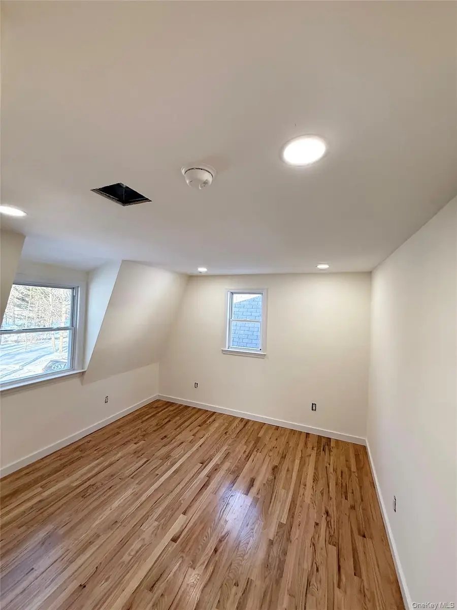 31 N Cozine Road, Manorville, NY 11949 - #3