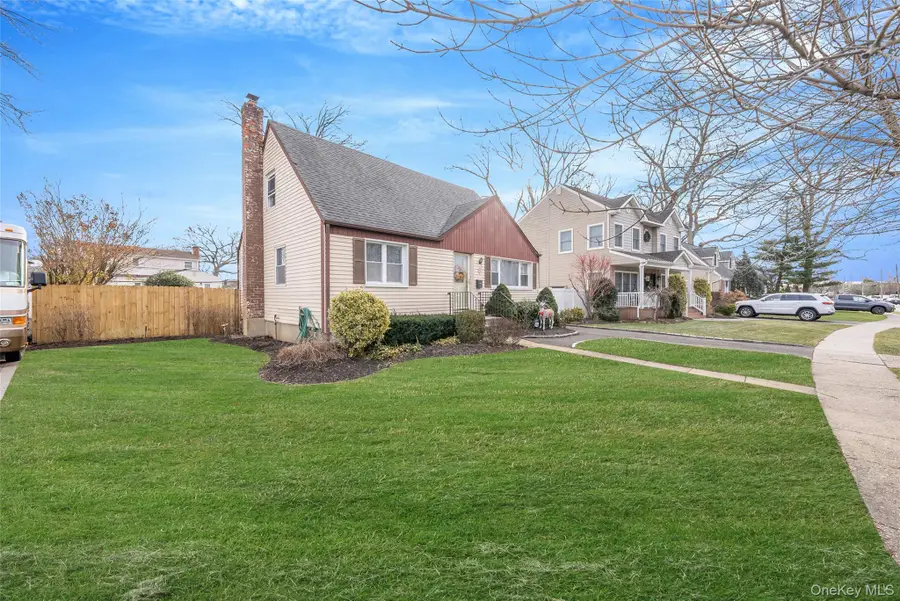 204 Maeder Avenue, North Merrick, NY 11566 - #2