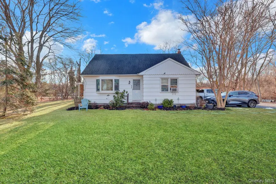 10 Eastport Manor Road, Eastport, NY 11941 - Image #2