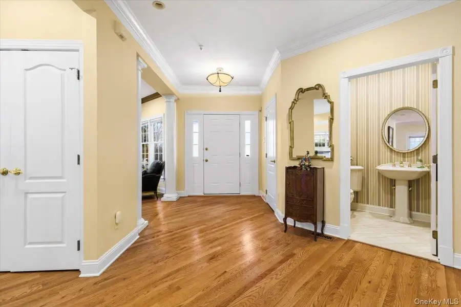 51 Club Pointe Drive, White Plains, NY 10605 - Image #3