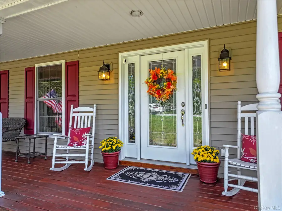 28 Madison Court, Wallkill, NY 12589 - Image #3