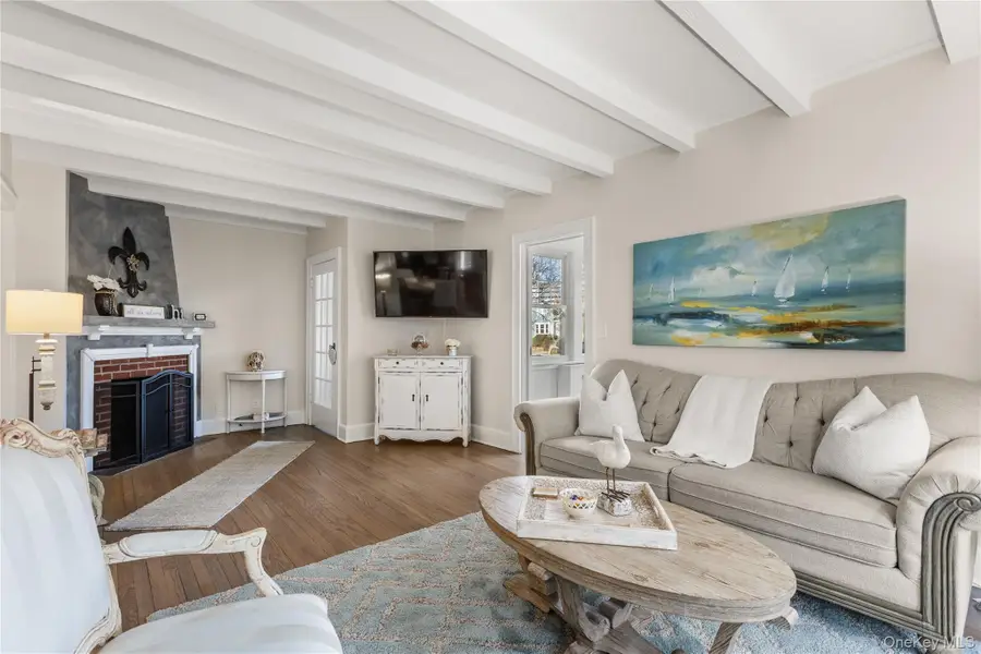 26 Community Road, Bay Shore, NY 11706 - #2