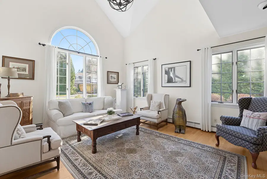 87 Gould Street, East Hampton, NY 11937 - Image #3