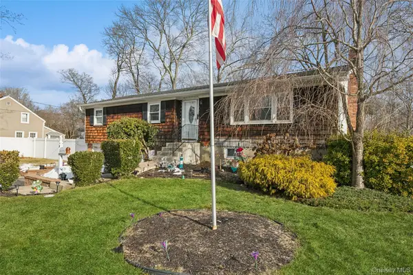 49 Admiral Street, Port Jefferson Station, NY 11776