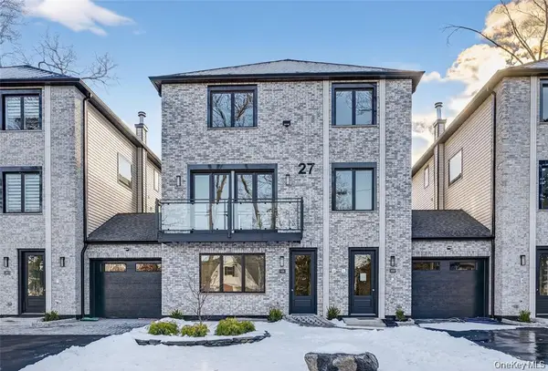 27 Ellish Parkway #203, Spring Valley, NY 10977