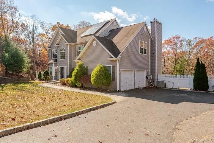1 Brittany Court, Ridge, NY 11961 - Image #2