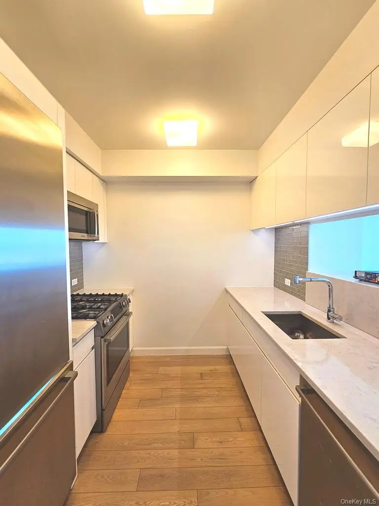 138-35 39th Avenue #12L, Flushing, NY 11354 - Image #2