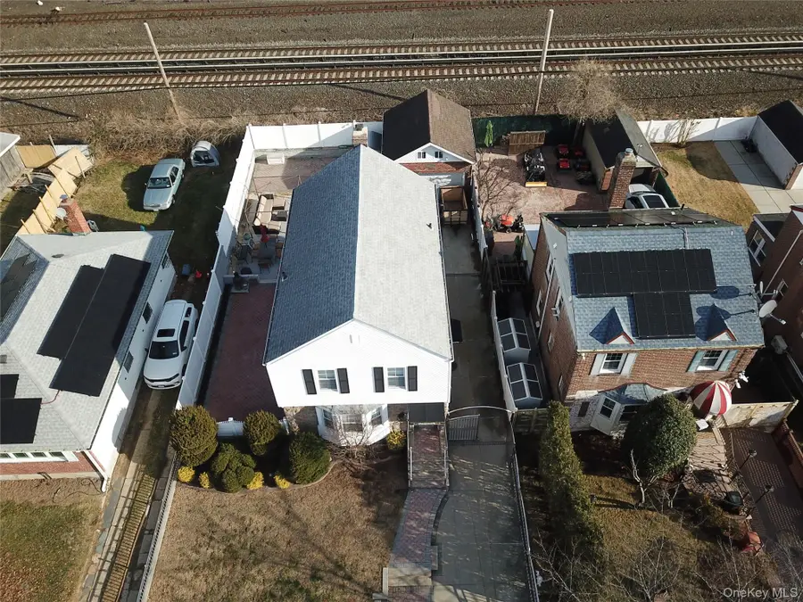 112-05 180th Street, Jamaica, NY 11433 - Image #2