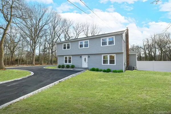 34 Warner Road, Huntington, NY 11743