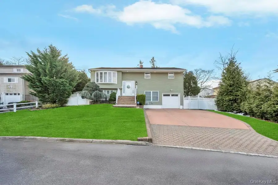 178 Missouri Avenue, Bay Shore, NY 11706 - #2