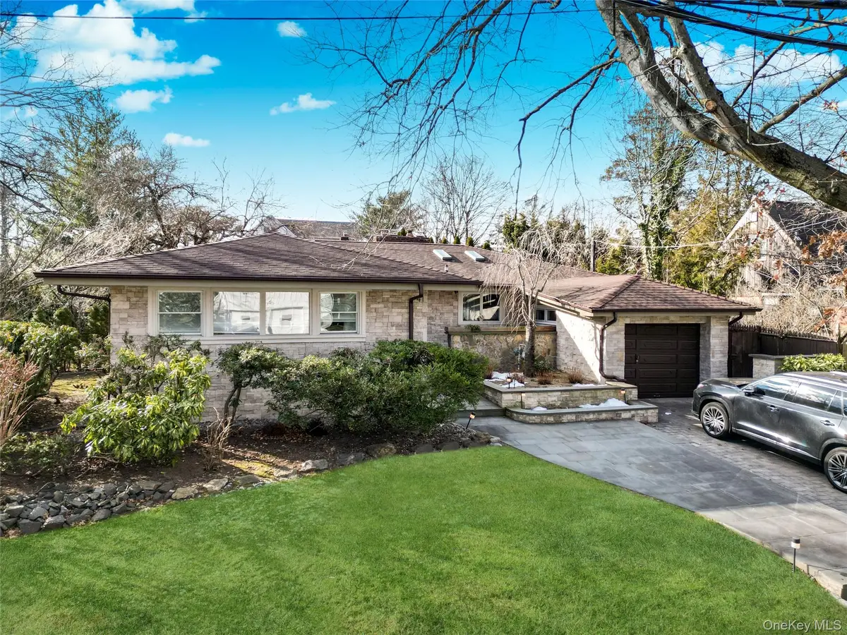 41 Erick Avenue, Hewlett, NY 11557 - Image #1