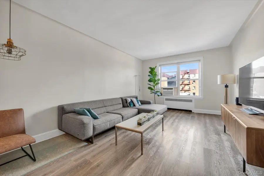 35-24 72nd Street #5G, Jackson Heights, NY 11372 - Image #2