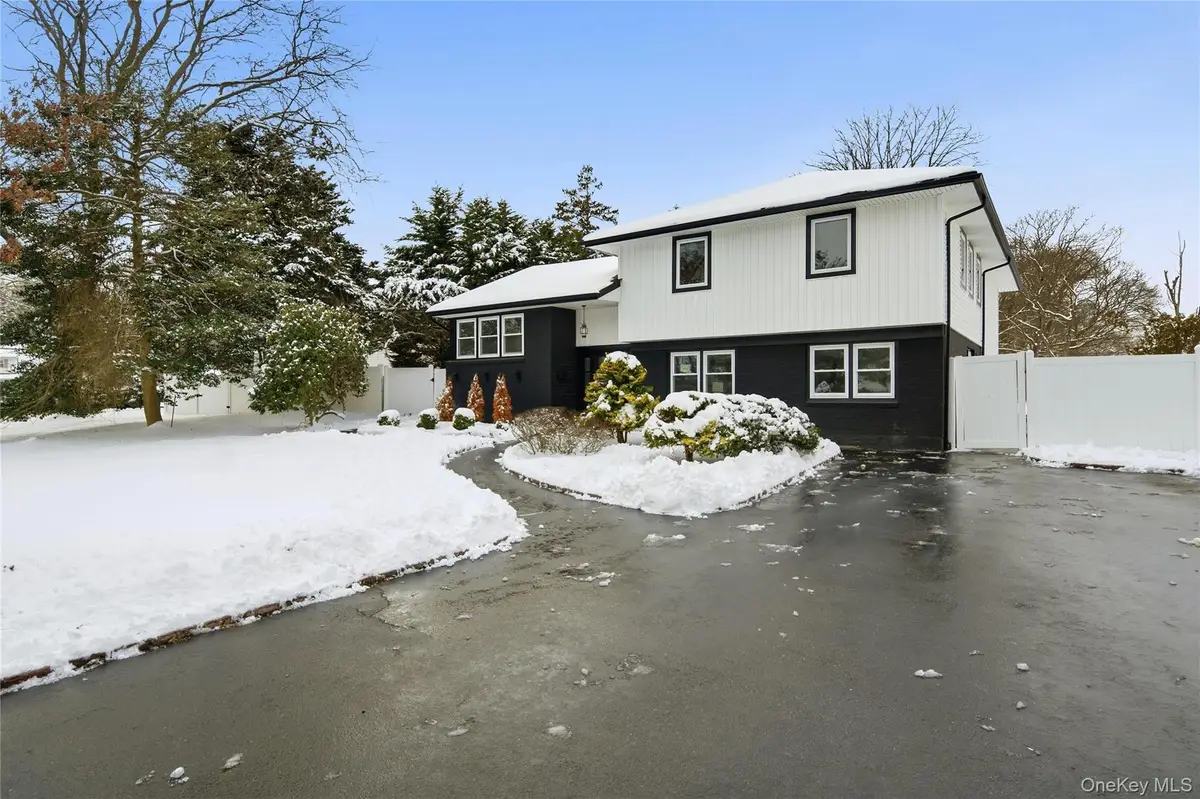126 Country Village Lane, East Islip, NY 11730 - Image #1