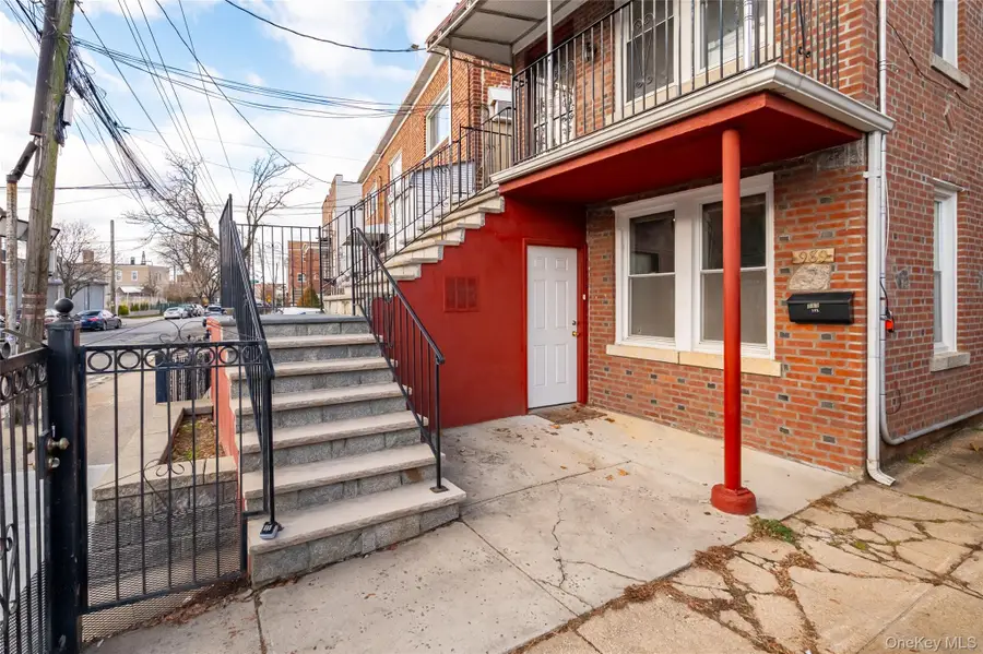 989 Sackett Avenue, Bronx, NY 10462 - Image #2