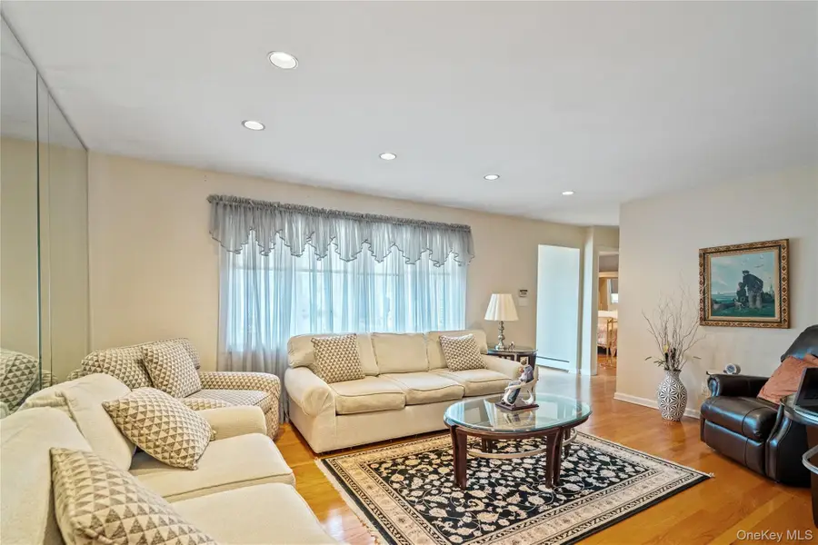 2046 Hancock Avenue, North Bellmore, NY 11710 - Image #3