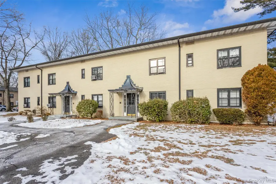 25 Manchester Road #B-23, Eastchester, NY 10709 - Image #3