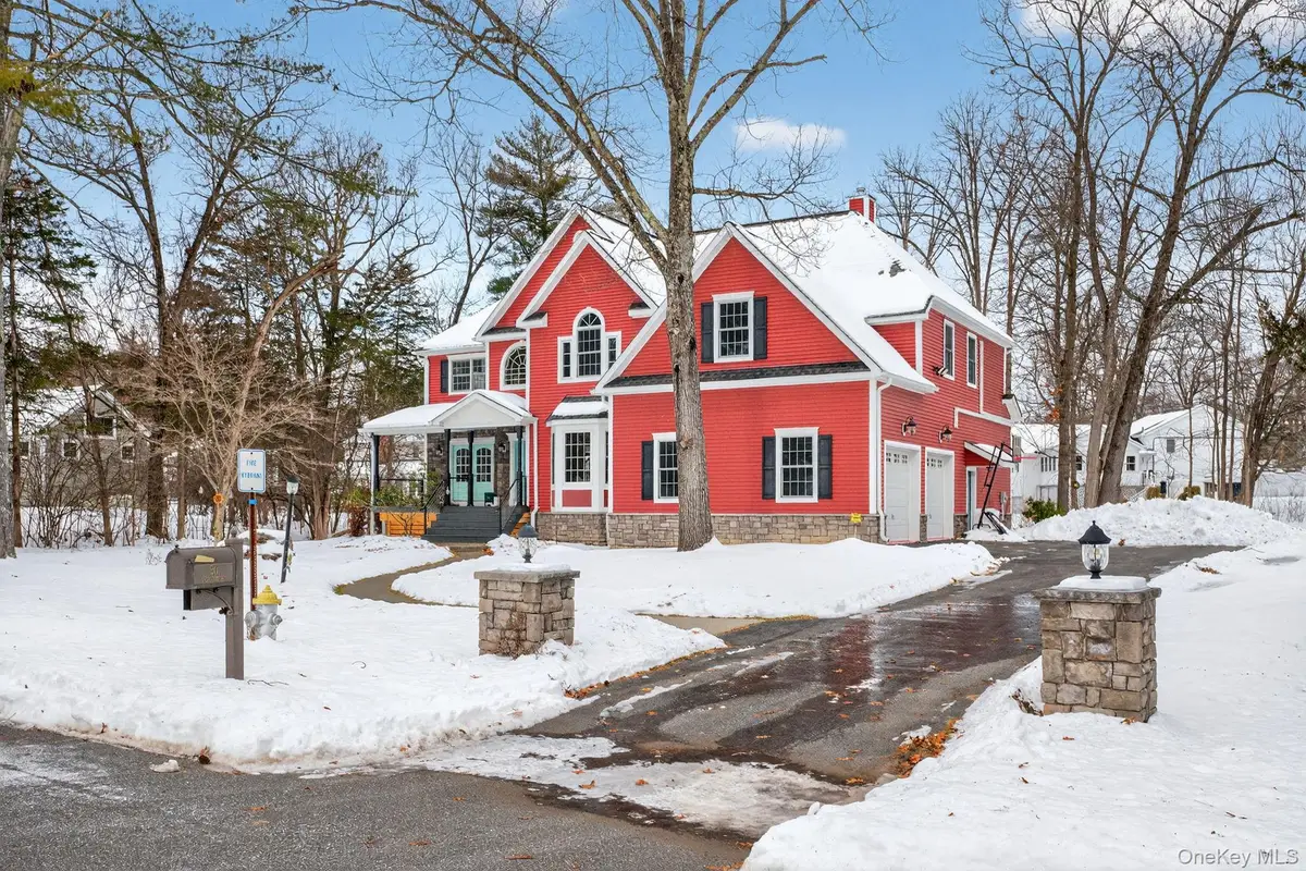 30 Alison Court, Kingston, NY 12401 - Image #1