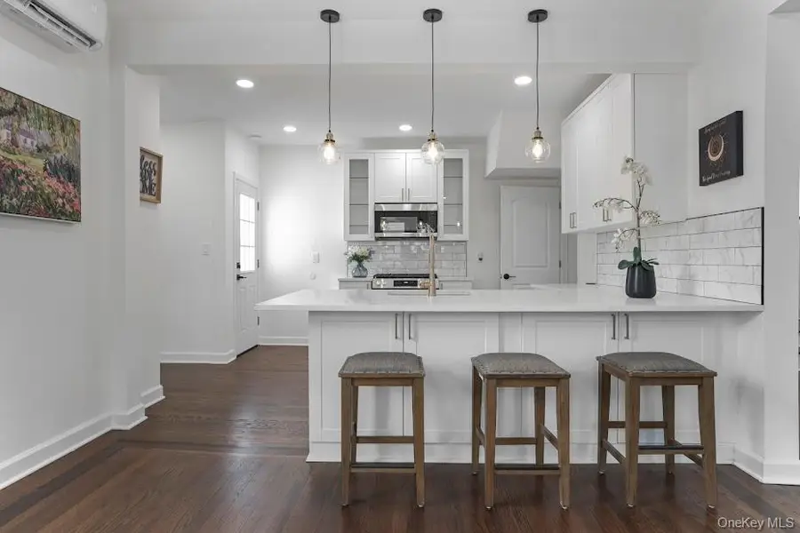 44 Alkamont Avenue, Scarsdale, NY 10583 - Image #2