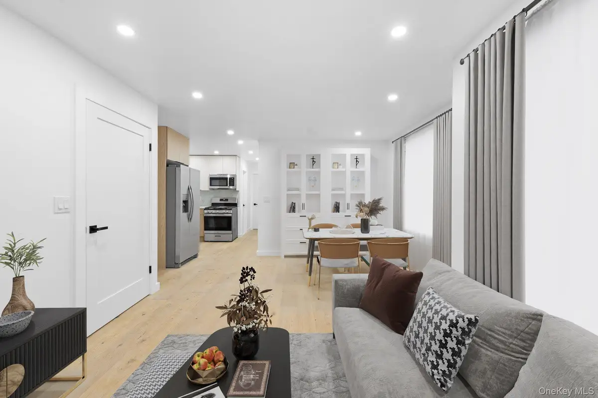 19124 Murdock Avenue, Saint Albans, NY 11412 - Image #1