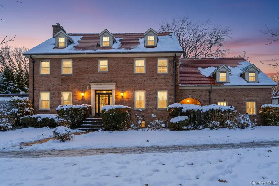 31 Puritan Avenue, Forest Hills, NY 11375 - #2