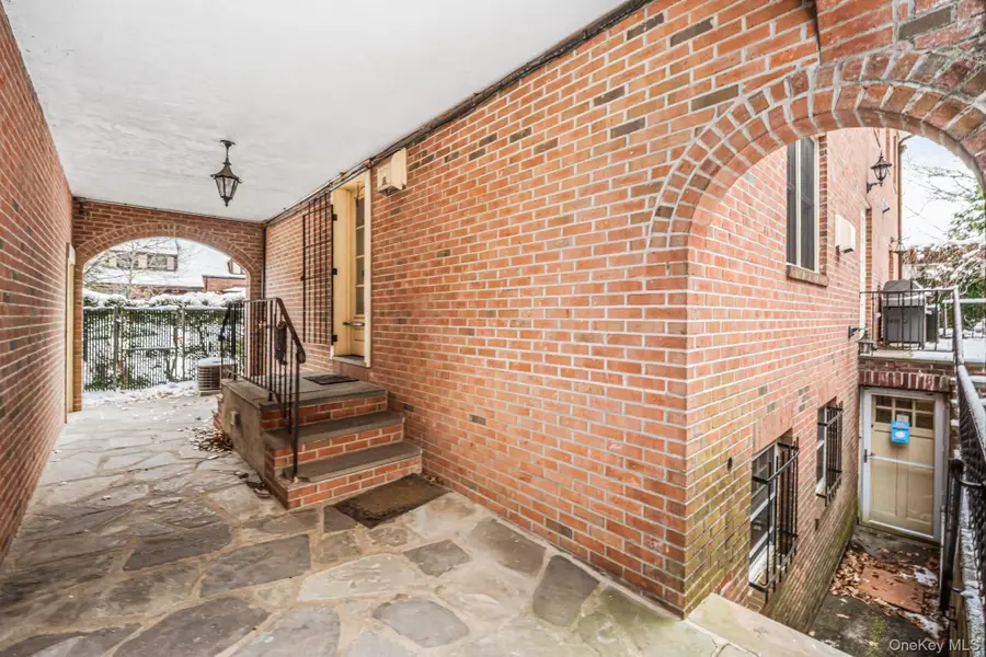 31 Puritan Avenue, Forest Hills, NY 11375 - #3