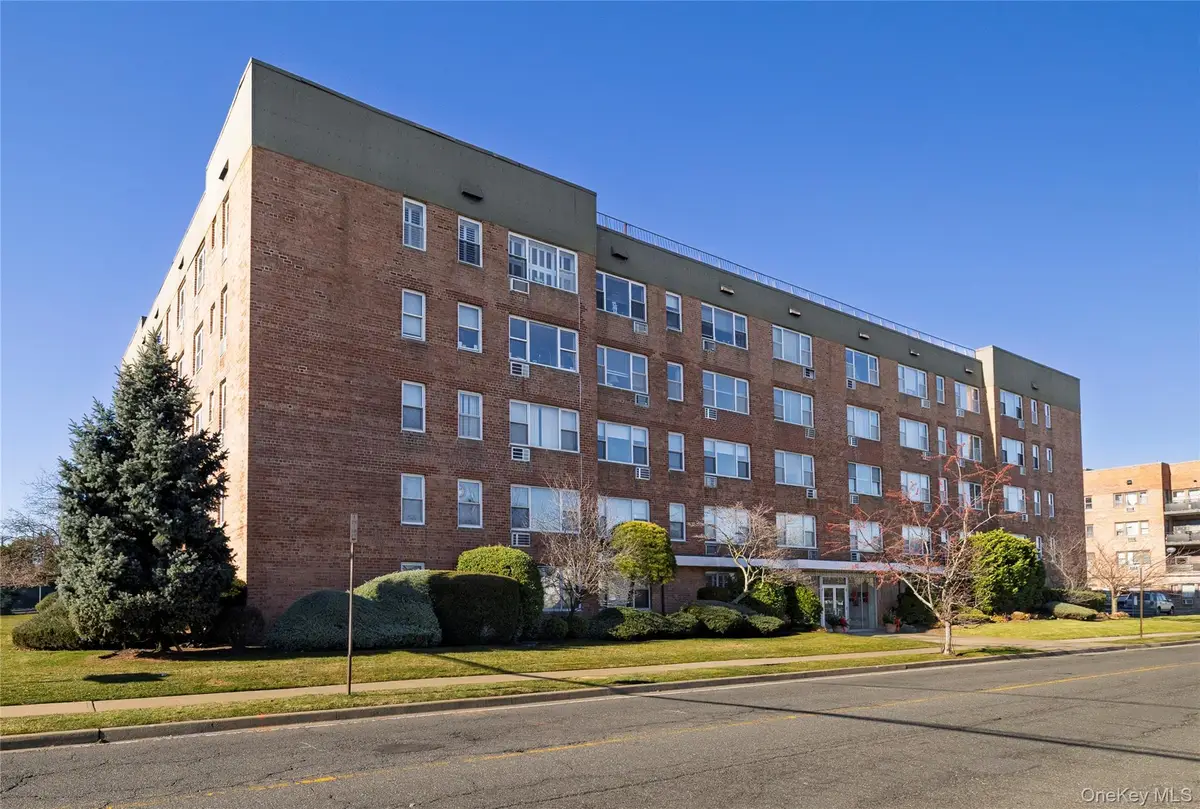 280 Guy Lombardo Avenue #3D, Freeport, NY 11520 - Image #1